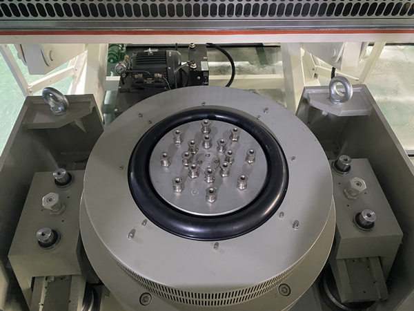 溫度濕度和振動試驗設(shè)備定制方案(圖2) 溫度濕度和振動試驗設(shè)備定制方案(圖2)